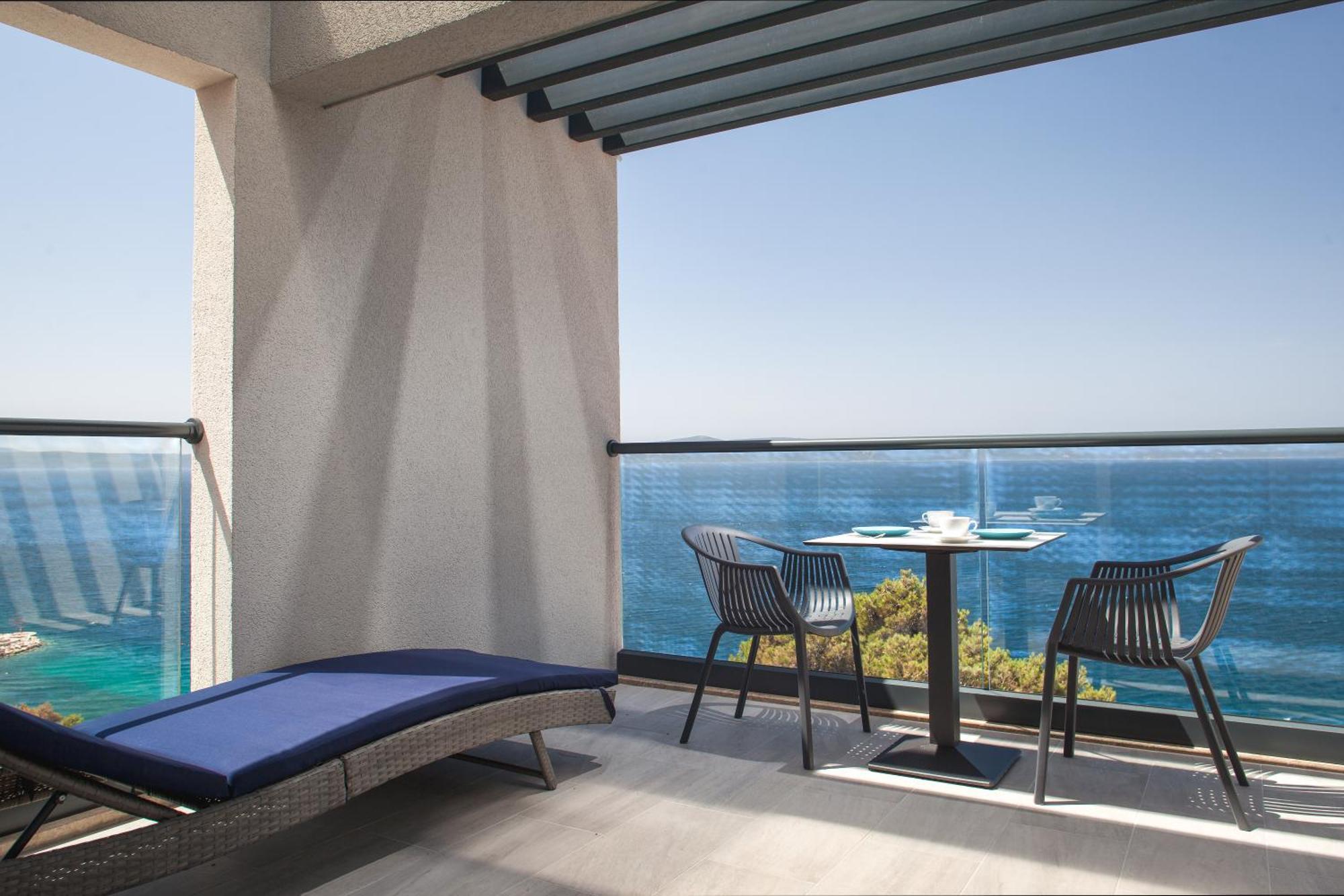 Deluxe Doppelzimmer mit Balkon und Meerblick